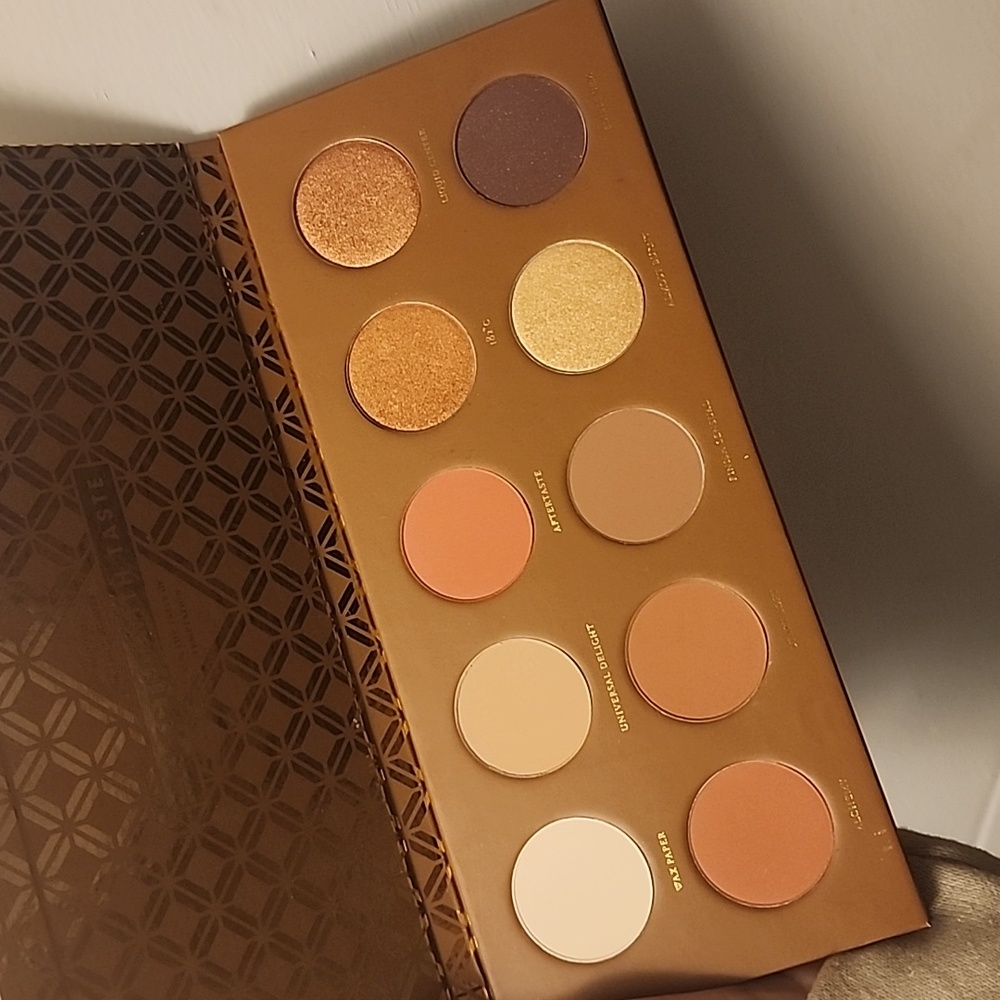 ZOEVA Caramel Melange eyeshadow Palette